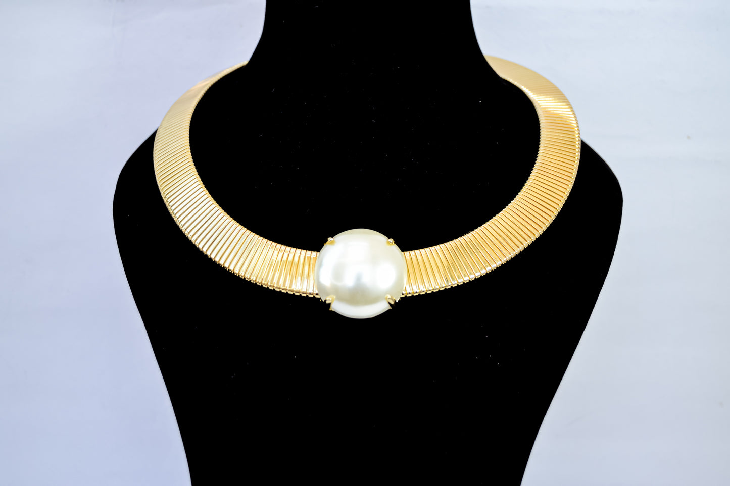 STATEMENT ANTI TARNISH NECKLACE WITH PEARL