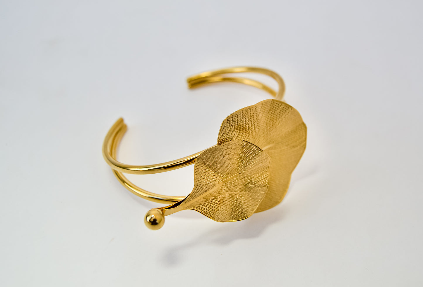 ANTI TARNISH GOLD PLATED LEAF BRACELET