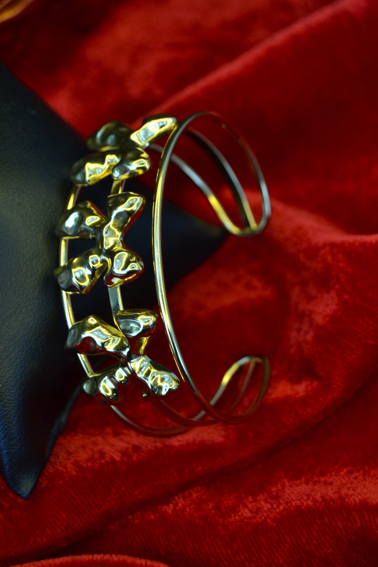 ANTI TARNISH GOLD PLATED BOW BRACELET