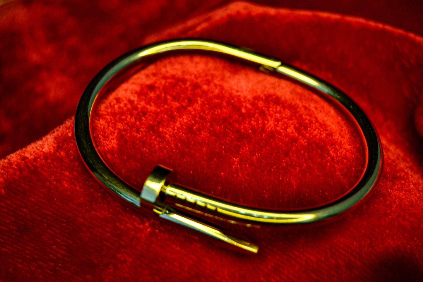 ANTI TARNISH NAIL BRACELET