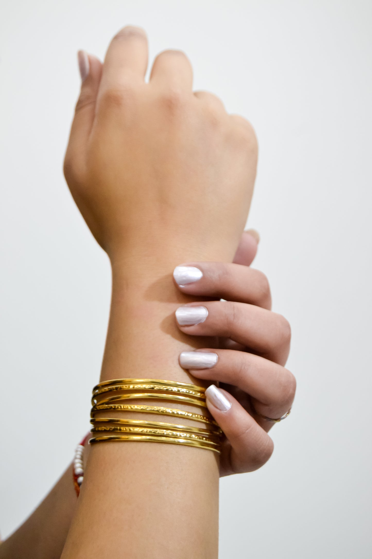 MULTI BANGELED ANTI TARNISH GOLDEN BRACELET