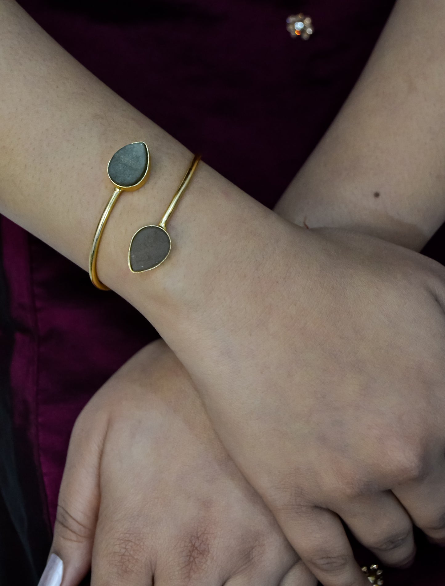 LEAF BROWN STONE MINIMAL BRACELET
