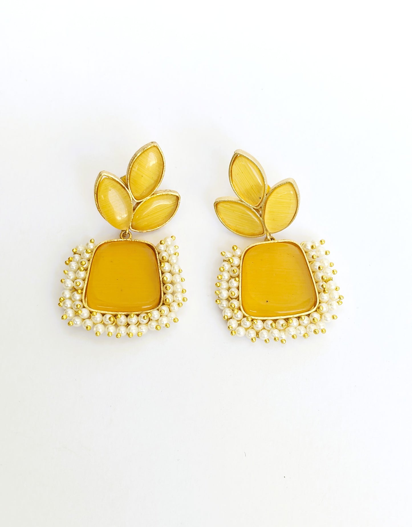 TRADITIONAL LEAF EARRINGS WITH YELLOW STONES