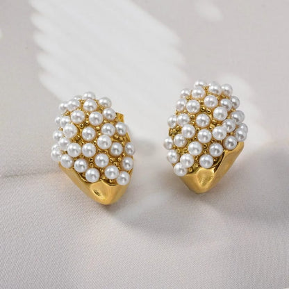 ANTI TARNISH STUD EARRING WITH PEARL DETAILING