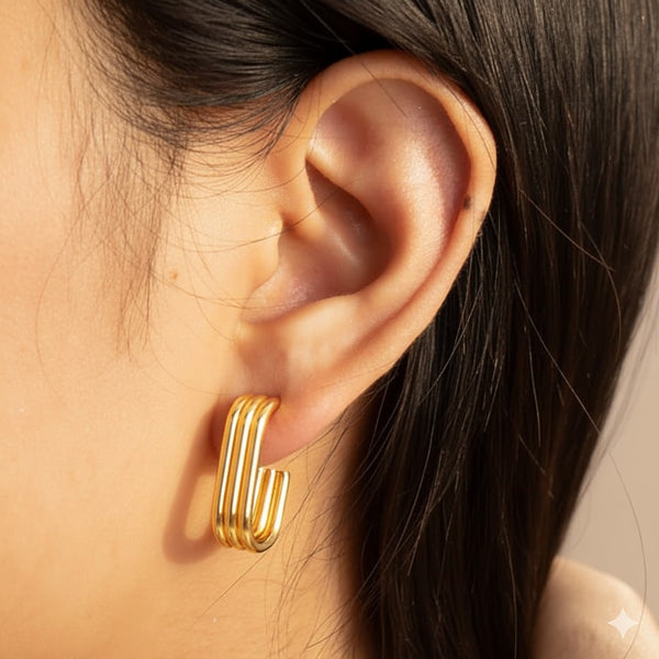 MODERN ANTI TARNISH HOOP EARRINGS WITH RECTANGULAR U SHAPED DESIGN