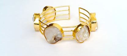 STATEMENT MOTHER OF PEARL BRACELET