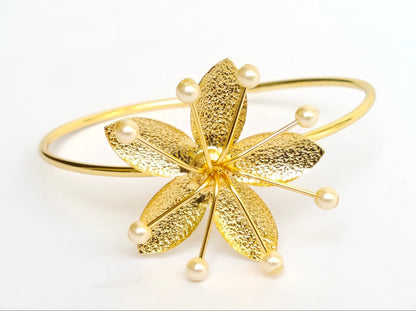 GOLDEN FLOWER BRACELET