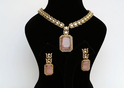 TRADITIONAL NECKLACE WITH PINK LOTUS DETAILS