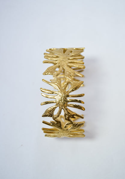 ANTI TARNISH GOLD PLATED FLORAL BRACELET