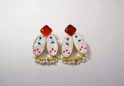 TRADITIONAL HANDPAINTED EARRINGS WITH MONALISA STONE