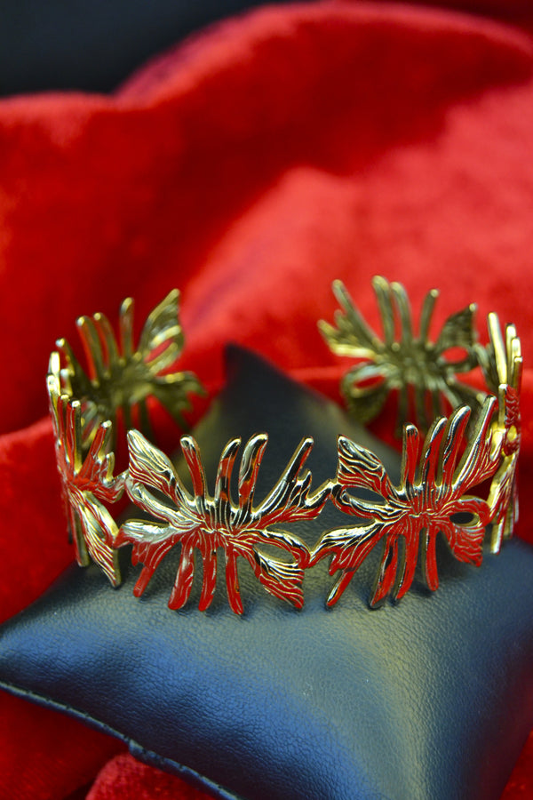 ANTI TARNISH GOLD PLATED FLORAL BRACELET