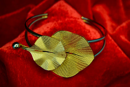 ANTI TARNISH GOLD PLATED LEAF BRACELET