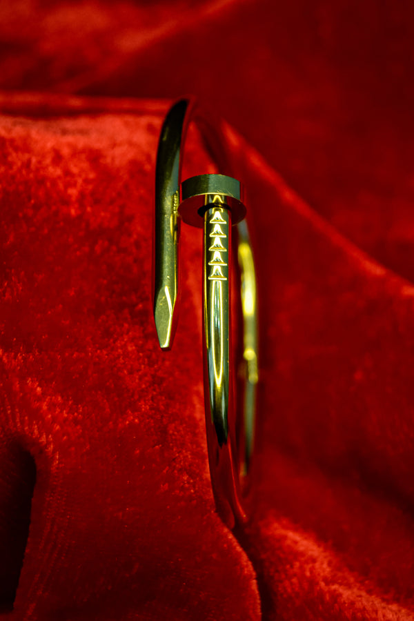 ANTI TARNISH NAIL BRACELET