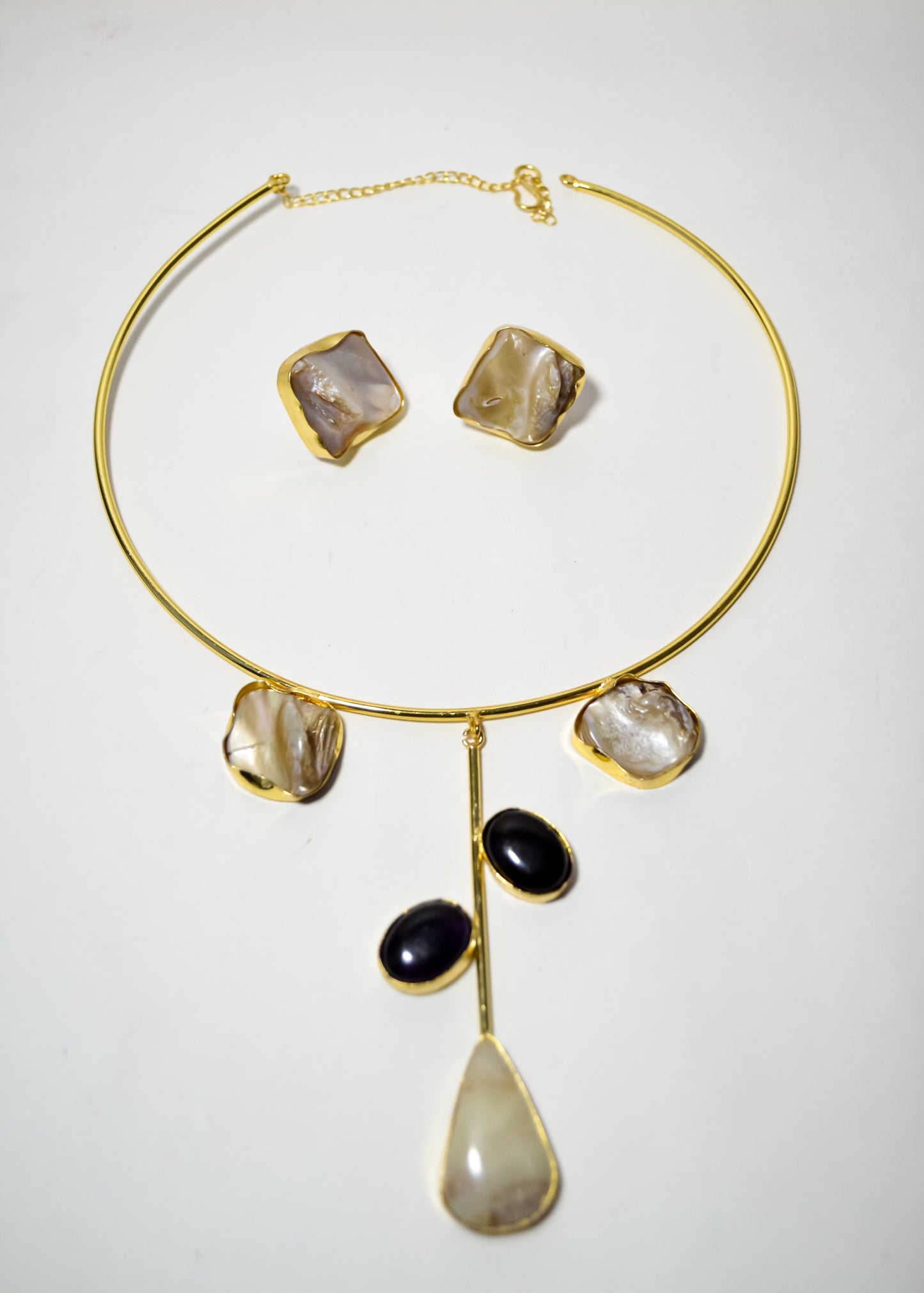 STATEMENT STONE HASLI NECKLACE