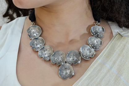 OXIDISED SHELL NECKLACE SET