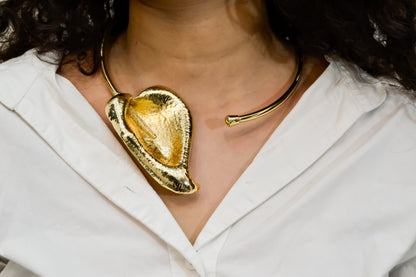 STATEMENT ANTI TARNISH TULIP CHOKER NECKLACE