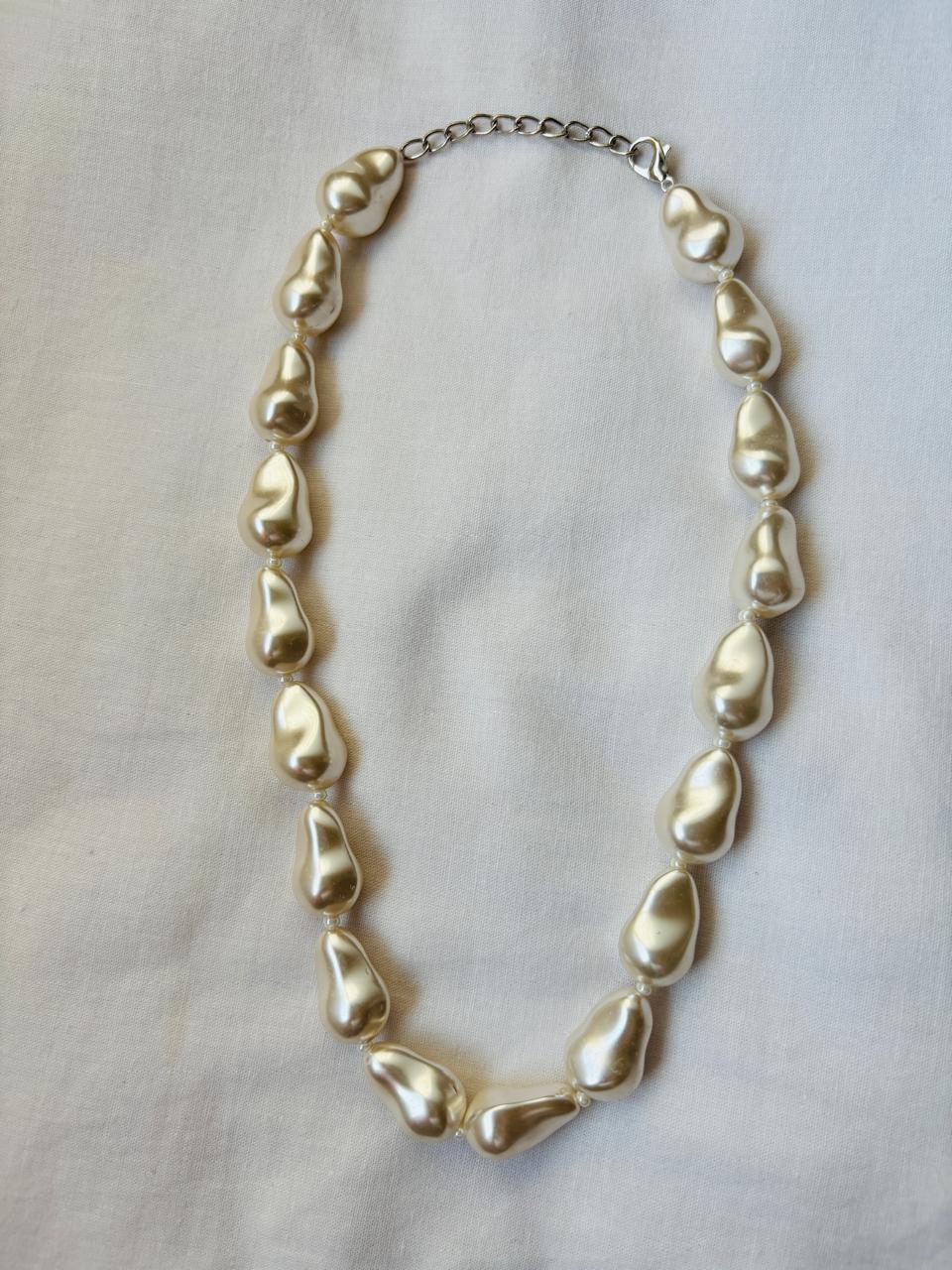 FRESH WATER REAL PEARL NECKLACE WITH PEAR SHAPED PEARL