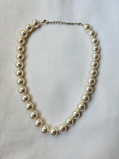 REAL FRESH WATER PEARL NECKLACE WITH WHITE BEADS