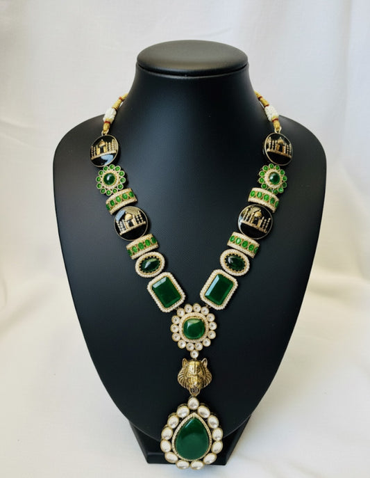 ROYAL LION LONG NECKLACE WITH EMERALDS