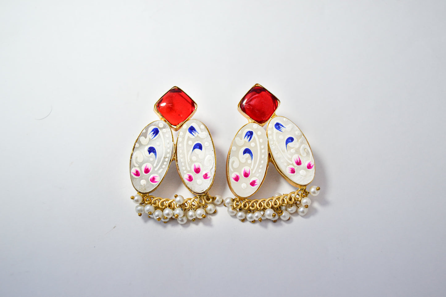 TRADITIONAL HANDPAINTED EARRINGS WITH MONALISA STONE